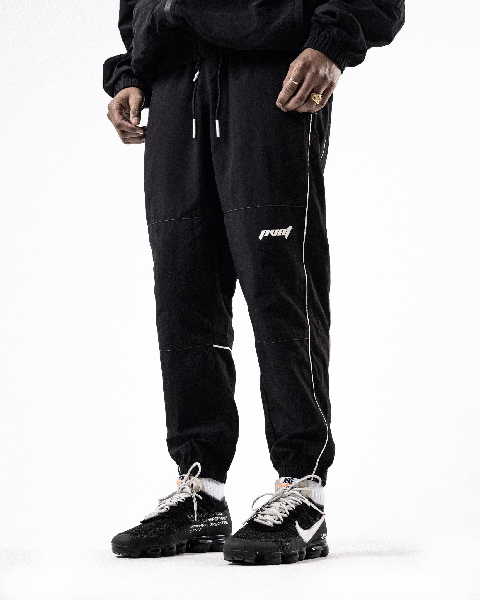 PVOT ナイロンパンツ Pvot Premium Nylon Line Jogger Pants (Black)